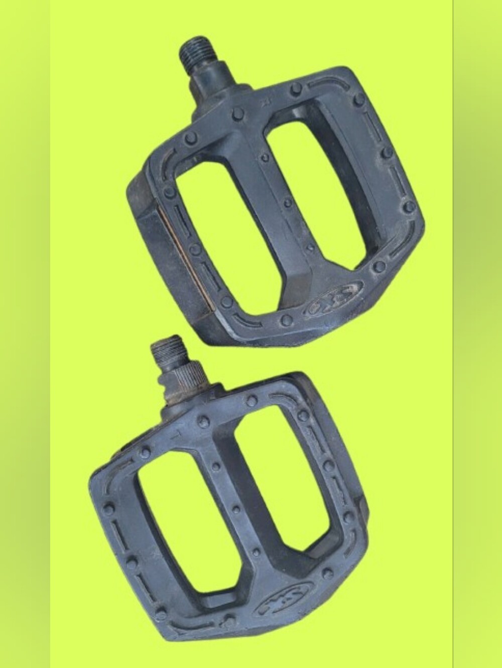 Vintage Used SCHWINN XS platform bike pedals, Parts